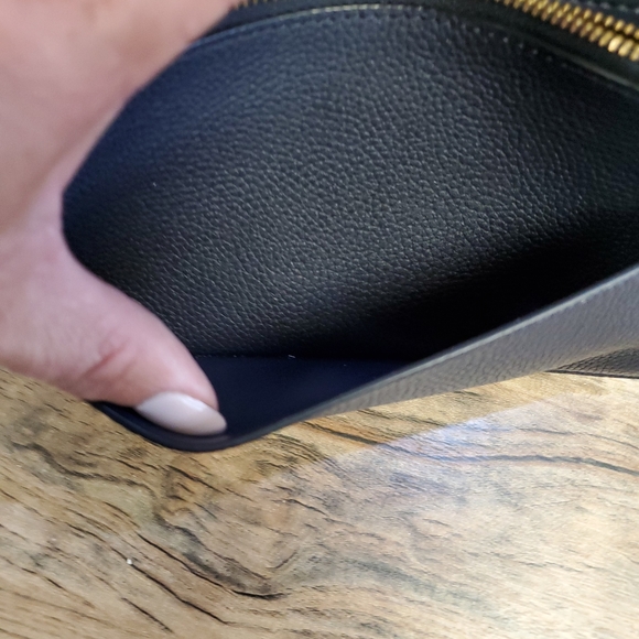 Coach - Picture 5 of 6